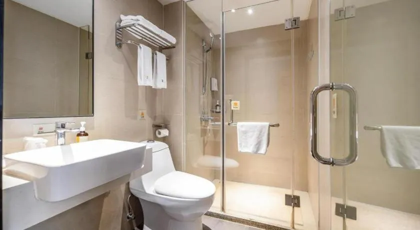 JTOUR Inn Guigang Life Port High-speed Railway Station