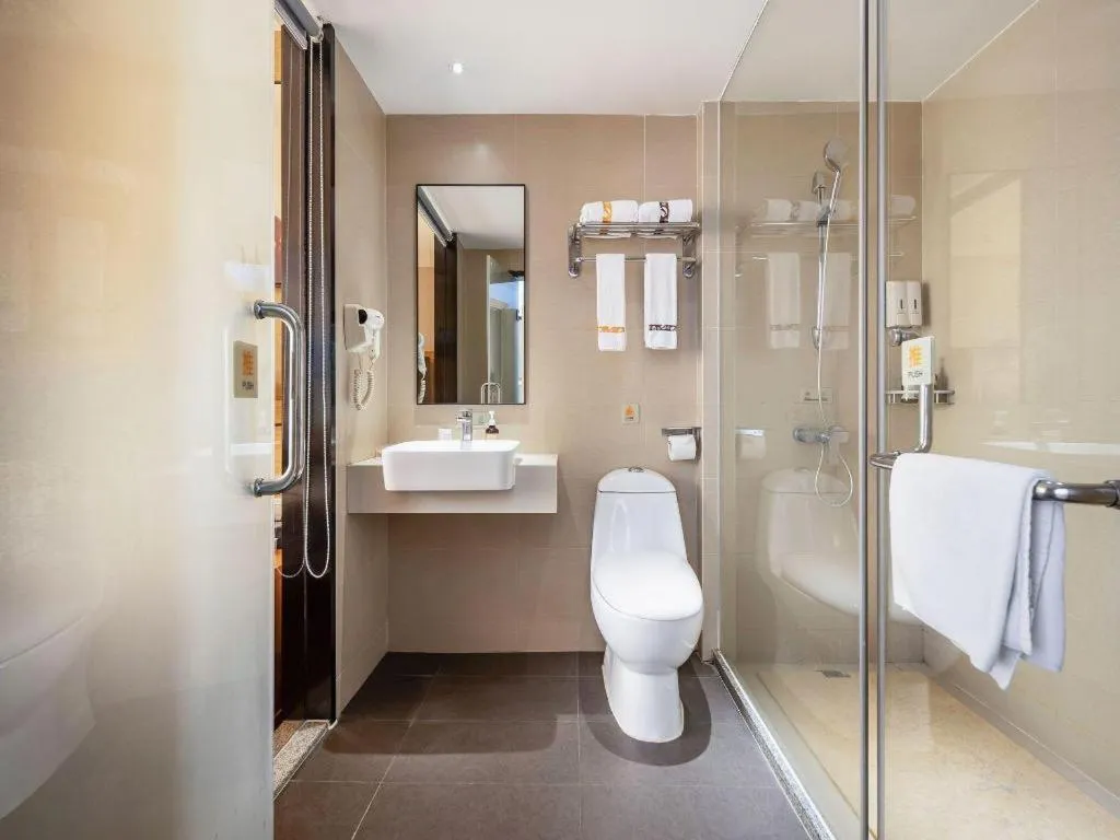 JTOUR Inn Guigang Life Port High-speed Railway Station