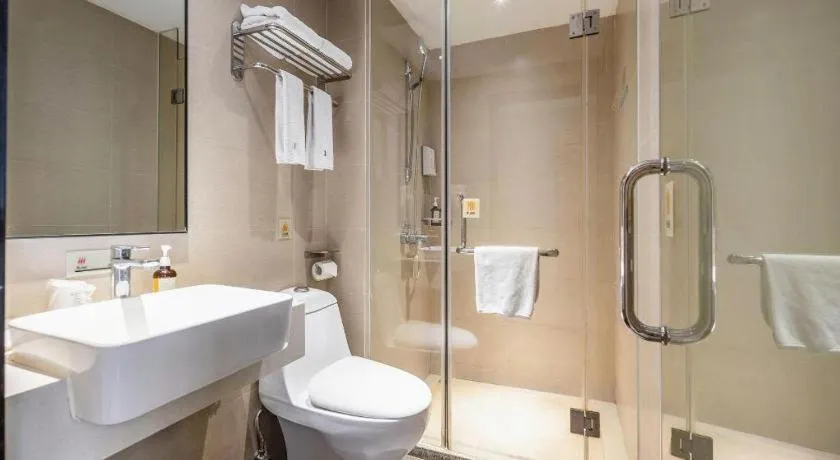 JTOUR Inn Guigang Life Port High-speed Railway Station