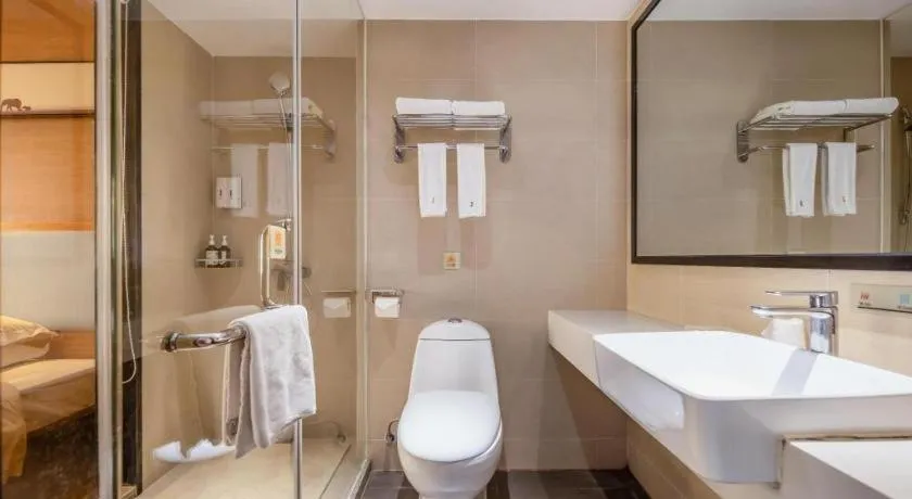 JTOUR Inn Guigang Life Port High-speed Railway Station