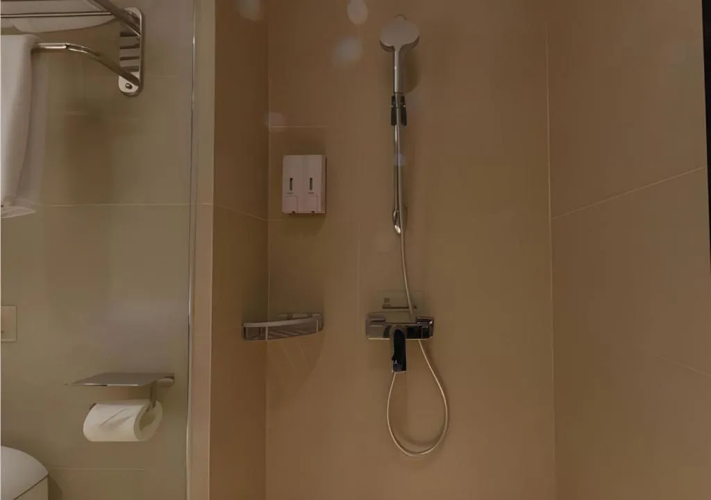 JTOUR Inn Guigang Life Port High-speed Railway Station