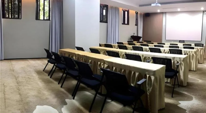 Borrman Hotel Liuzhou Guizhong Avenue Liugao