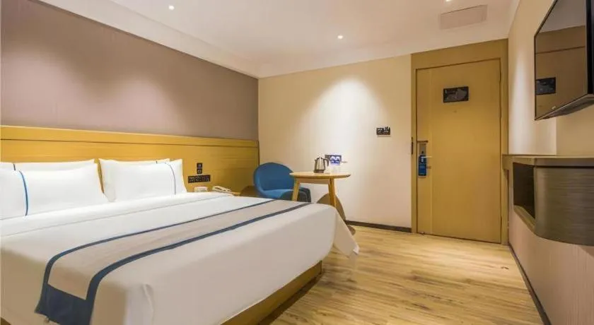 Bed in City Comfort Inn Guangzhou Jiahe Wanggang Metro Station Police Academy Changhong