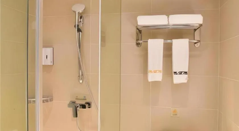 Jtour Inn Xianning Chongyang Taoxi Avenue