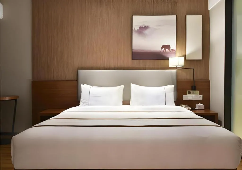 Bed in Jtour Inn Xianning Chongyang Taoxi Avenue