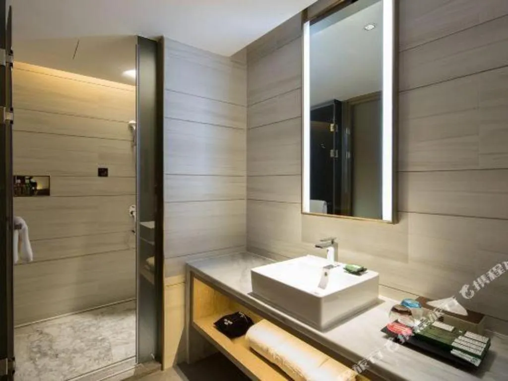 Echarm Plus Hotel Changsha High-speed Railway South Station Desiqin