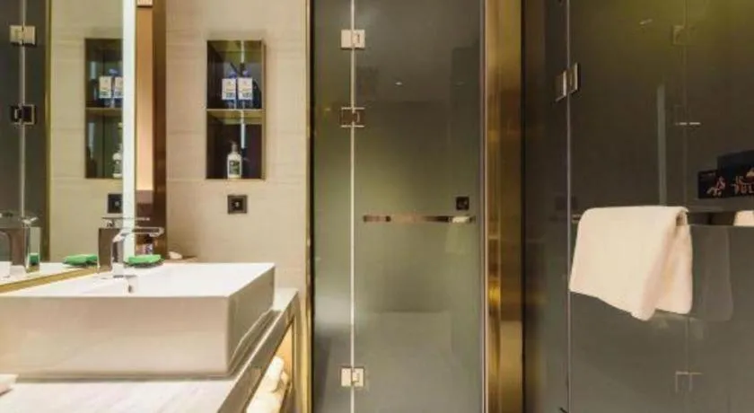 Echarm Plus Hotel Changsha High-speed Railway South Station Desiqin