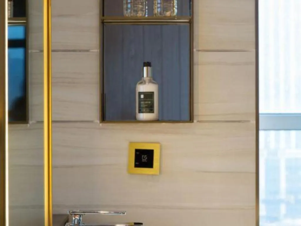 Echarm Plus Hotel Changsha High-speed Railway South Station Desiqin