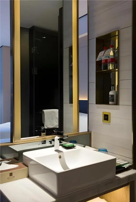 Echarm Plus Hotel Changsha High-speed Railway South Station Desiqin