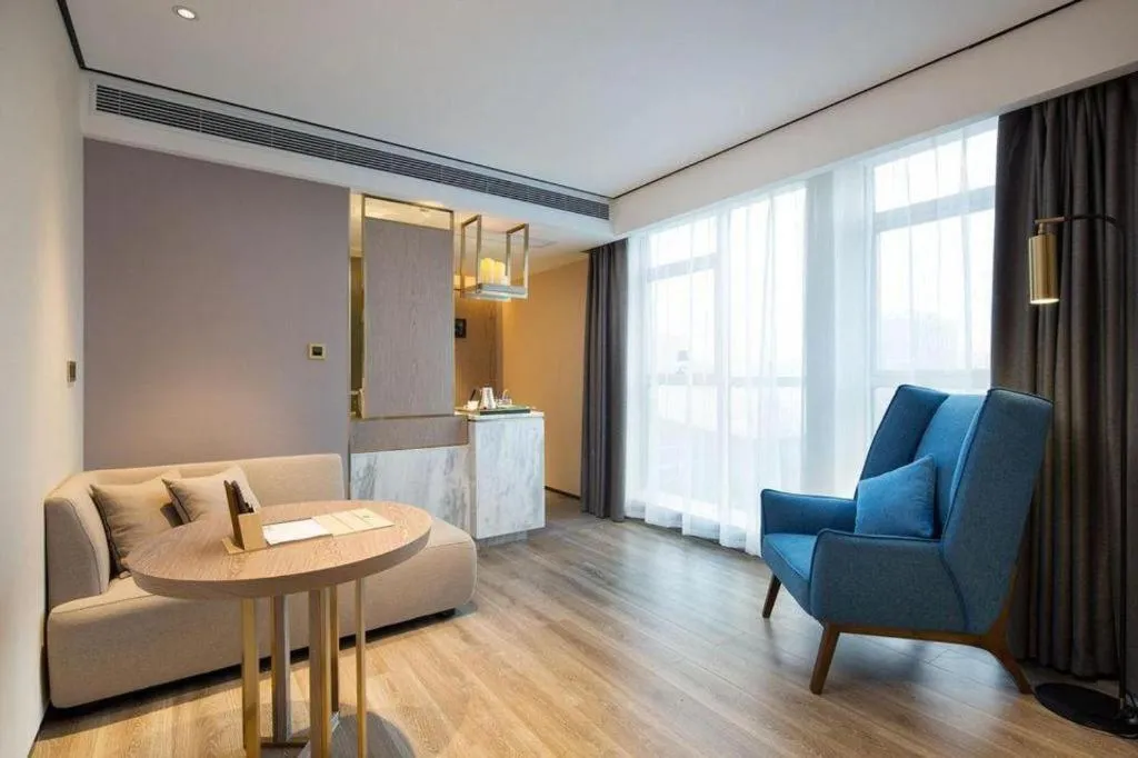 Echarm Plus Hotel Changsha High-speed Railway South Station Desiqin