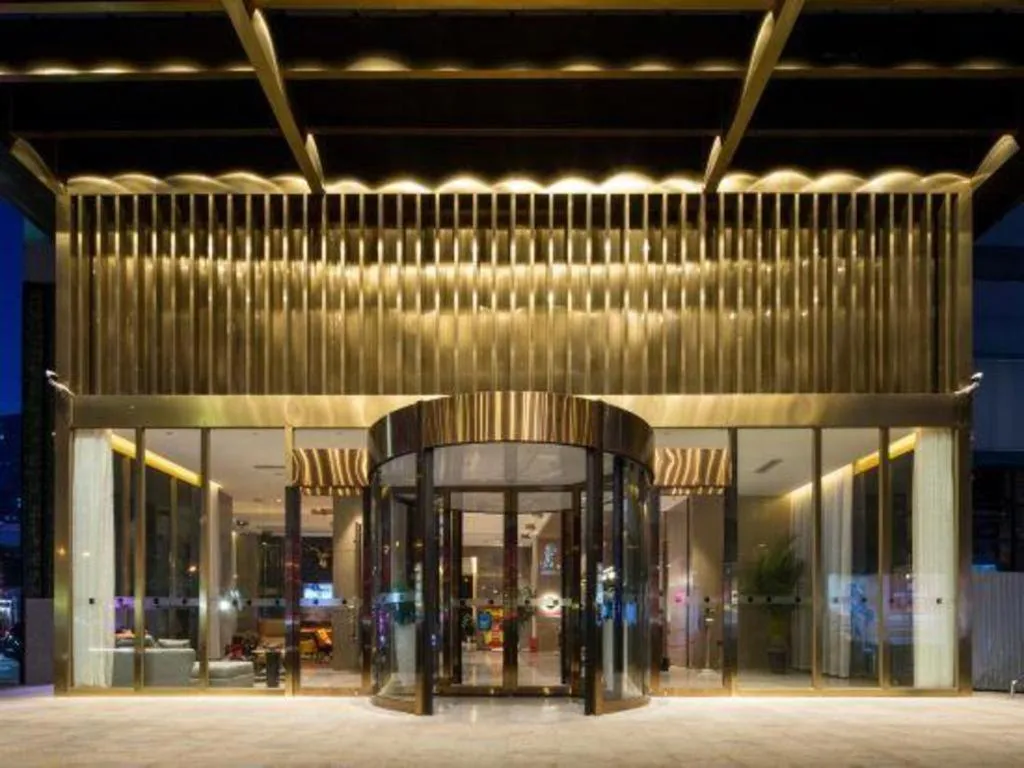 Echarm Plus Hotel Changsha High-speed Railway South Station Desiqin