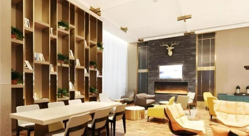 Echarm Plus Hotel Changsha High-speed Railway South Station Desiqin