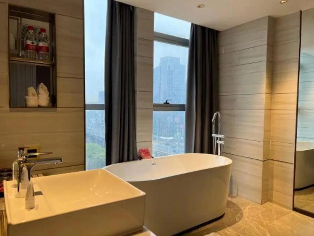 Echarm Plus Hotel Changsha High-speed Railway South Station Desiqin