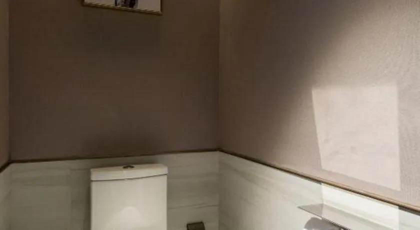 Echarm Plus Hotel Changsha High-speed Railway South Station Desiqin