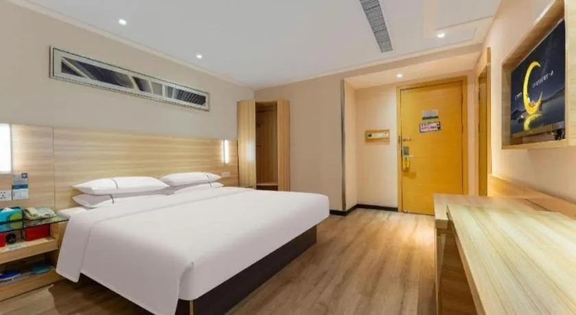 Bed in City Comfort Inn Wuhan Wangjiawan Longyangcun Metro Station