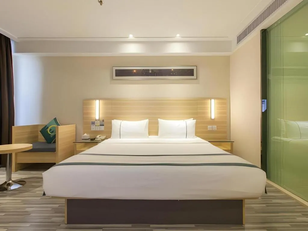 Bed in City Comfort Inn Wuhan Wangjiawan Longyangcun Metro Station