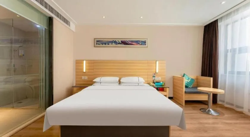 Bed in City Comfort Inn Wuhan Wangjiawan Longyangcun Metro Station