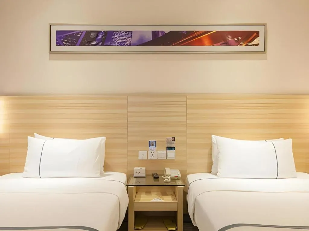 Bed in City Comfort Inn Wuhan Wangjiawan Longyangcun Metro Station