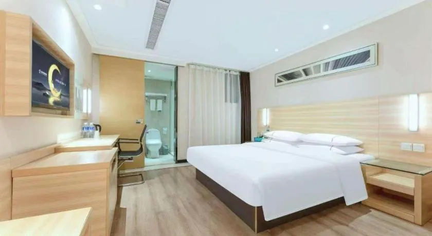 Bed in City Comfort Inn Wuhan Wangjiawan Longyangcun Metro Station