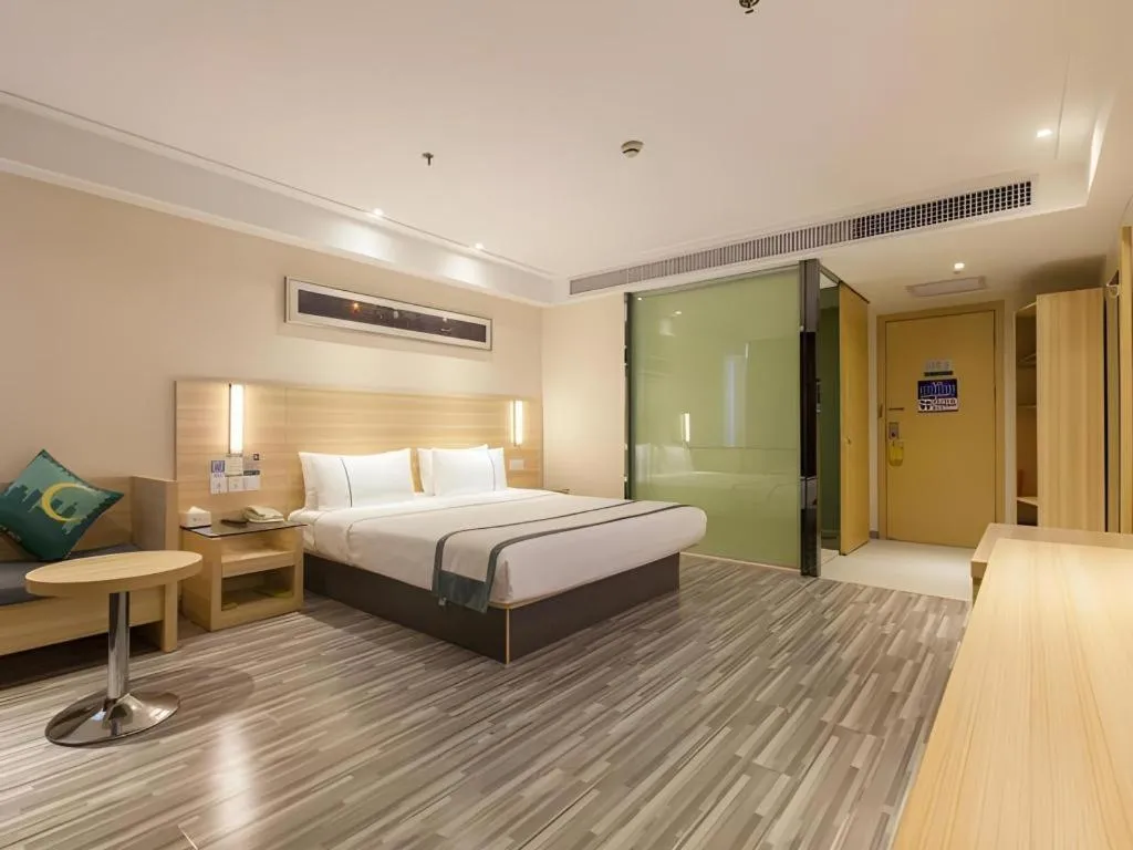 Bed in City Comfort Inn Wuhan Wangjiawan Longyangcun Metro Station