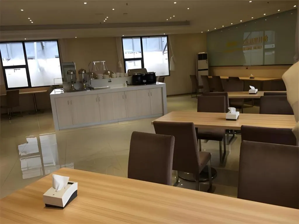 City Comfort Inn Wuhan Hongshan District Baishazhou Huangjiahu University Town