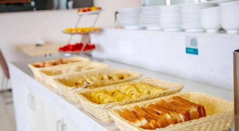 City Comfort Inn Wuhan Hongshan District Baishazhou Huangjiahu University Town