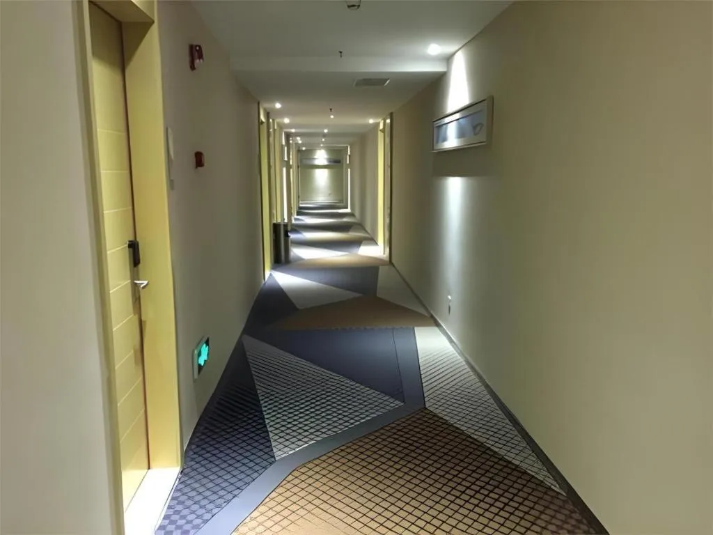 City Comfort Inn Wuhan Hongshan District Baishazhou Huangjiahu University Town