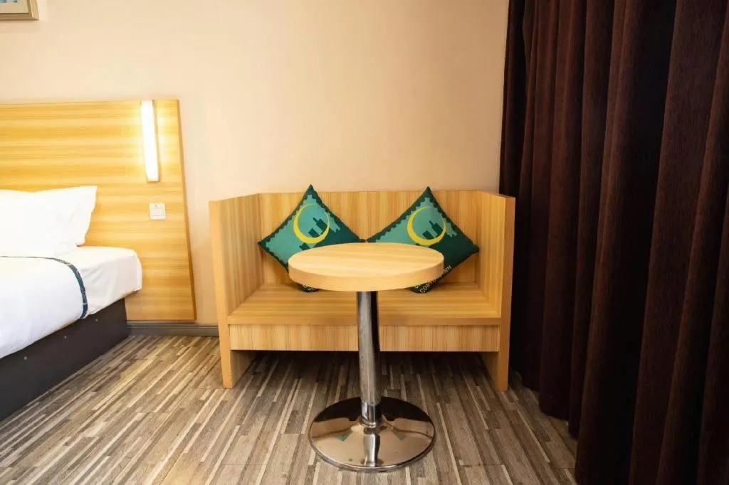 Bed in City Comfort Inn Wuhan Hongshan District Baishazhou Huangjiahu University Town