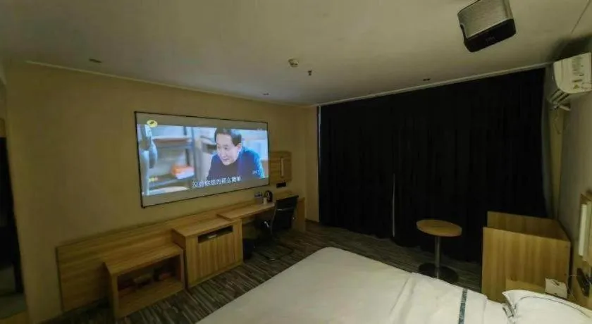 Bed in City Comfort Inn Wuhan Hongshan District Baishazhou Huangjiahu University Town