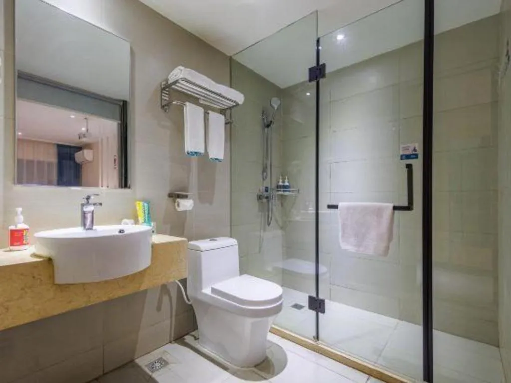 City Comfort Inn Wuhan Hongshan District Baishazhou Huangjiahu University Town