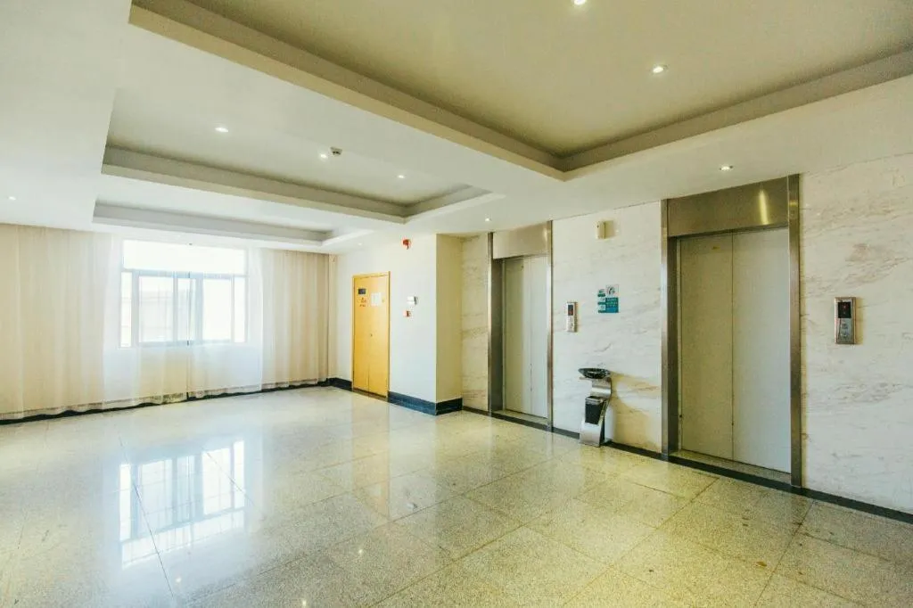 City Comfort Inn Wuhan Hongshan District Baishazhou Huangjiahu University Town