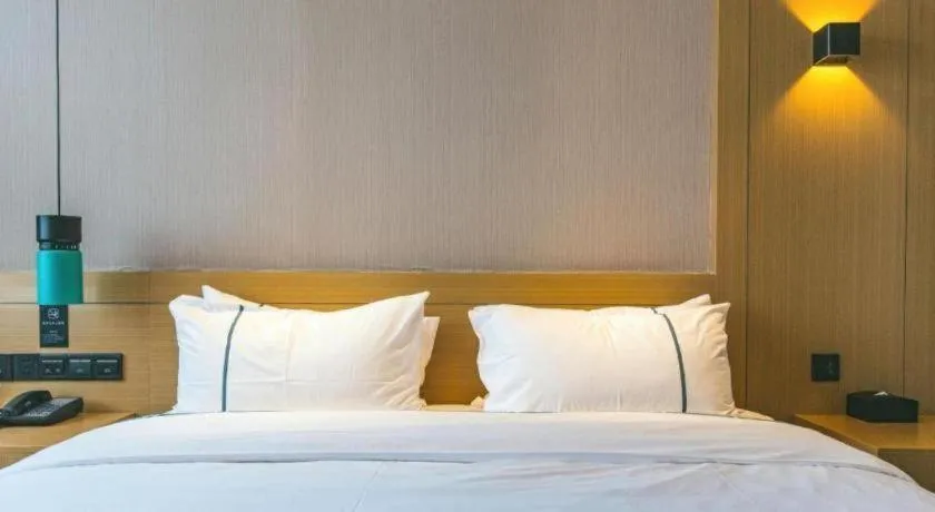 Bed in City Comfort Inn Wuhan Hongshan District Baishazhou Huangjiahu University Town