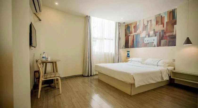 Bed in City Comfort Inn Guangzhou Dashi Metro Station Zoo Main Branch