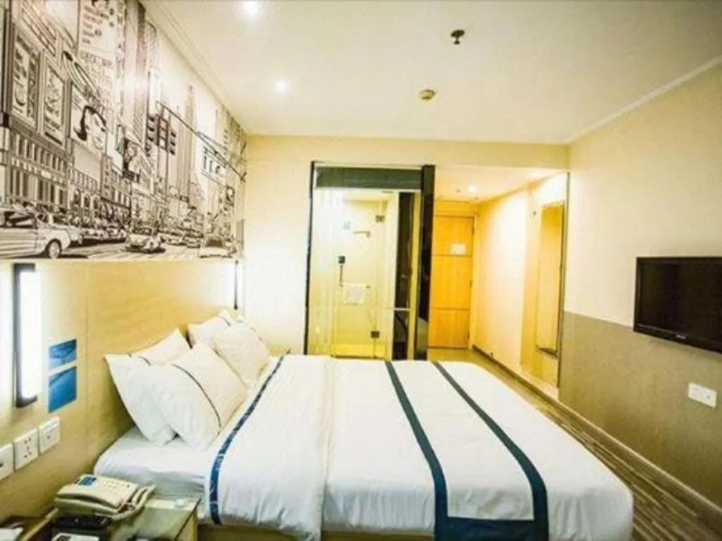 Bed in City Comfort Inn Guangzhou Dashi Metro Station Zoo Main Branch