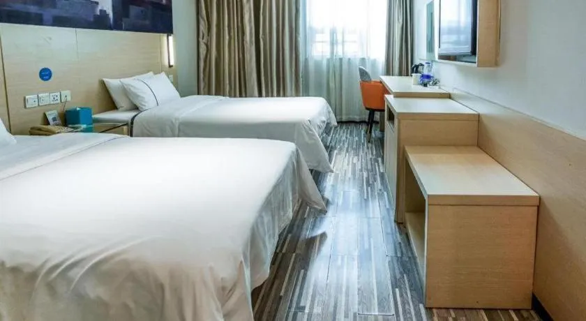 Bed in City Comfort Inn Guangzhou Dashi Metro Station Zoo Main Branch