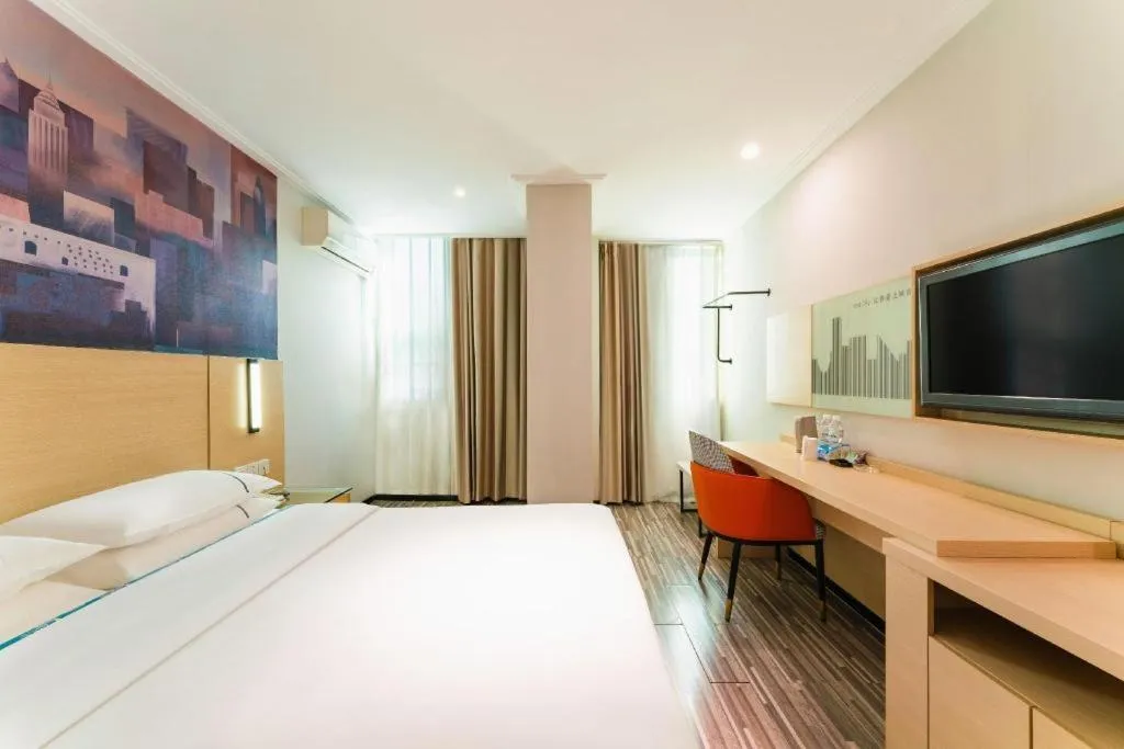 Bed in City Comfort Inn Guangzhou Dashi Metro Station Zoo Main Branch