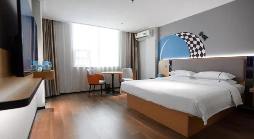 Bed in City Comfort Inn Guangzhou Dashi Metro Station Zoo Main Branch