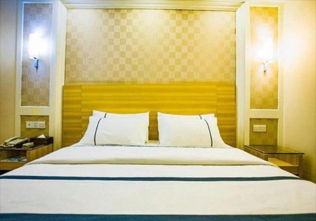 Bed in City Comfort Inn Guangzhou Dashi Metro Station Zoo Main Branch