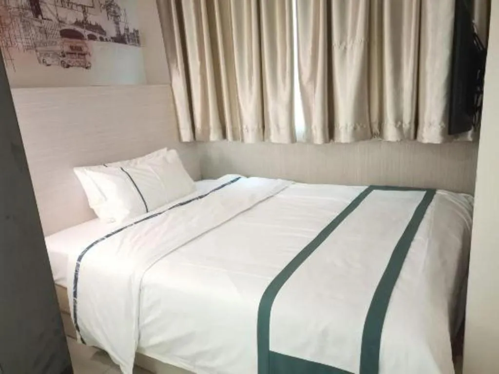 Bed in City Comfort Inn Guangzhou Dashi Metro Station Zoo Main Branch