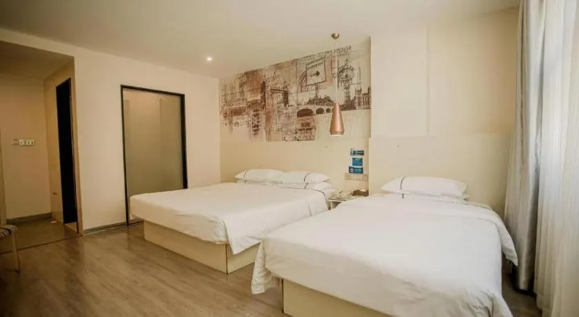 Bed in City Comfort Inn Guangzhou Dashi Metro Station Zoo Main Branch