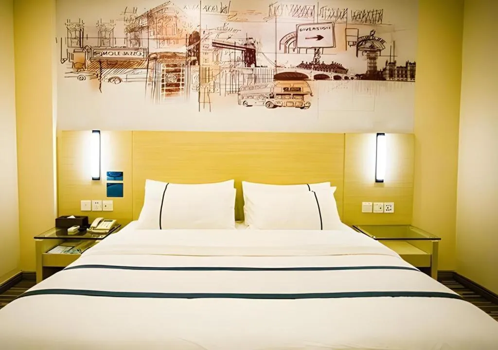 Bed in City Comfort Inn Guangzhou Dashi Metro Station Zoo Main Branch