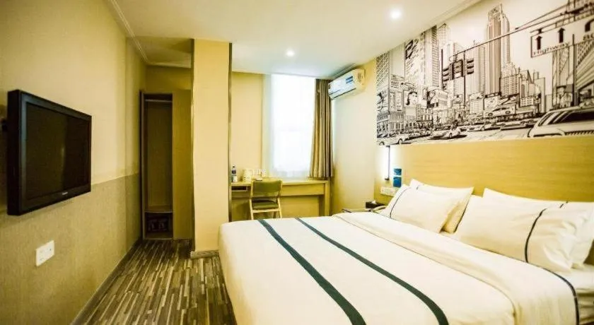 Bed in City Comfort Inn Guangzhou Dashi Metro Station Zoo Main Branch