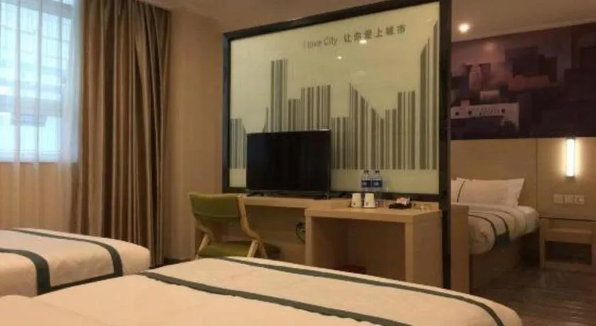 Bed in City Comfort Inn Guangzhou Dashi Metro Station Zoo Main Branch