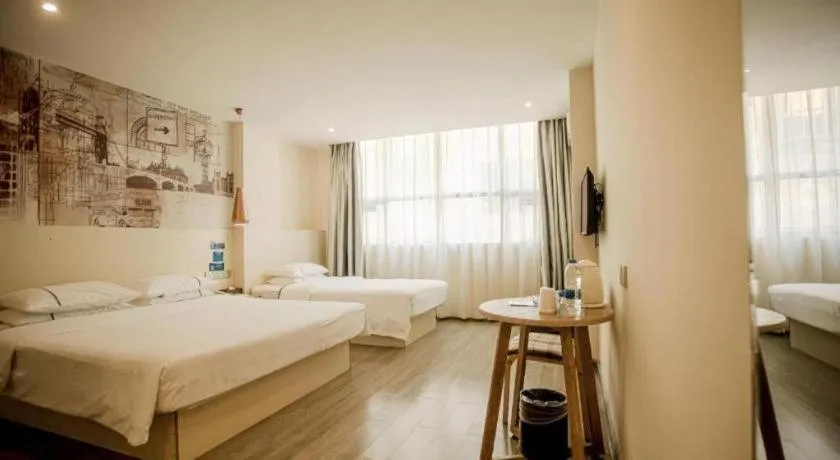 Bed in City Comfort Inn Guangzhou Dashi Metro Station Zoo Main Branch