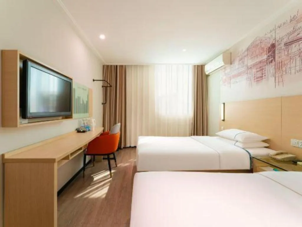Bed in City Comfort Inn Guangzhou Dashi Metro Station Zoo Main Branch