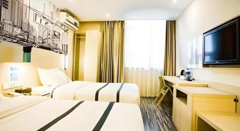 Bed in City Comfort Inn Guangzhou Dashi Metro Station Zoo Main Branch