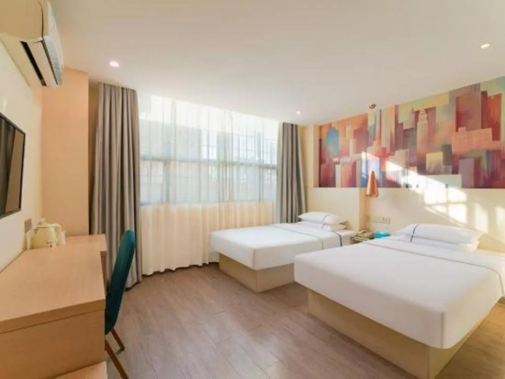 Bed in City Comfort Inn Guangzhou Dashi Metro Station Zoo Main Branch