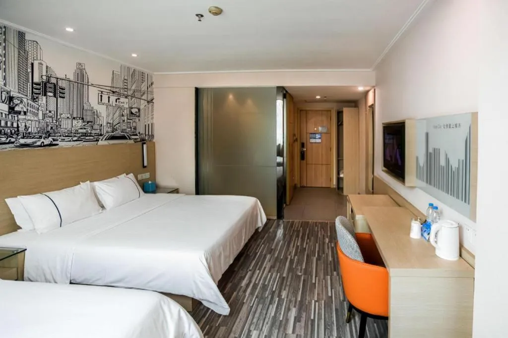 Bed in City Comfort Inn Guangzhou Dashi Metro Station Zoo Main Branch