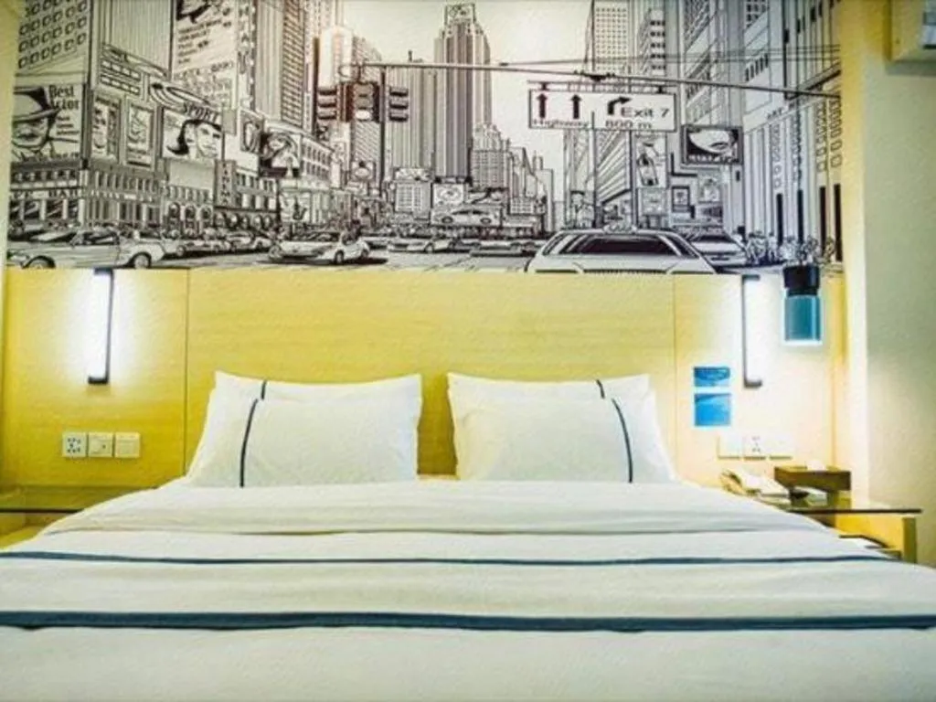 Bed in City Comfort Inn Guangzhou Dashi Metro Station Zoo Main Branch