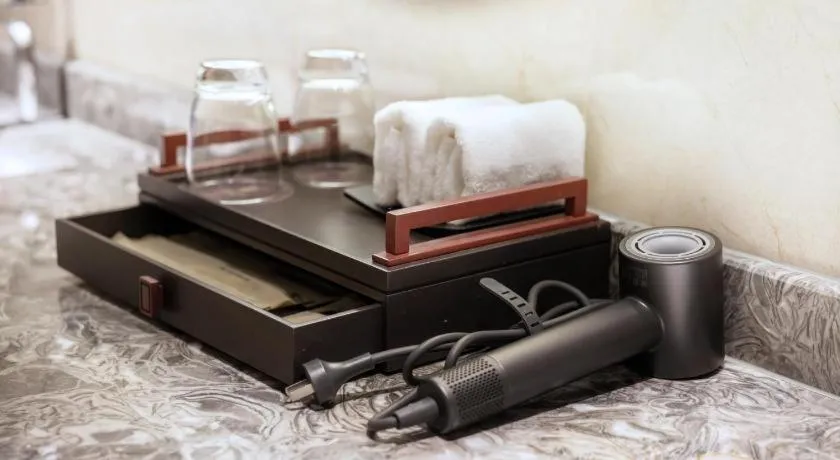 Echeng Hotel Changsha Evening News